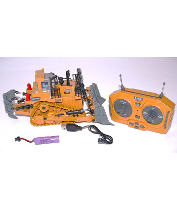 Track Type Tractor Radiocomandato Yigong 2.4GHz con Cingoli, Suoni e Luci LED – Batteria Inclusa 🚜